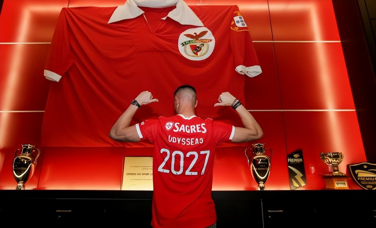 赛后本菲卡备战NBA常规赛，官宣签约细节曝光，球迷炸锅，临场指挥获称赞