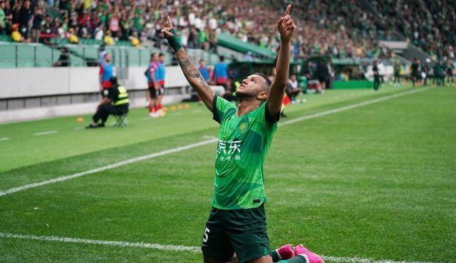 关于赛地聚焦：亚冠转会期热度飙升；丹佛掘金远射贴柱；球迷炸锅；心理建设被强调的信息