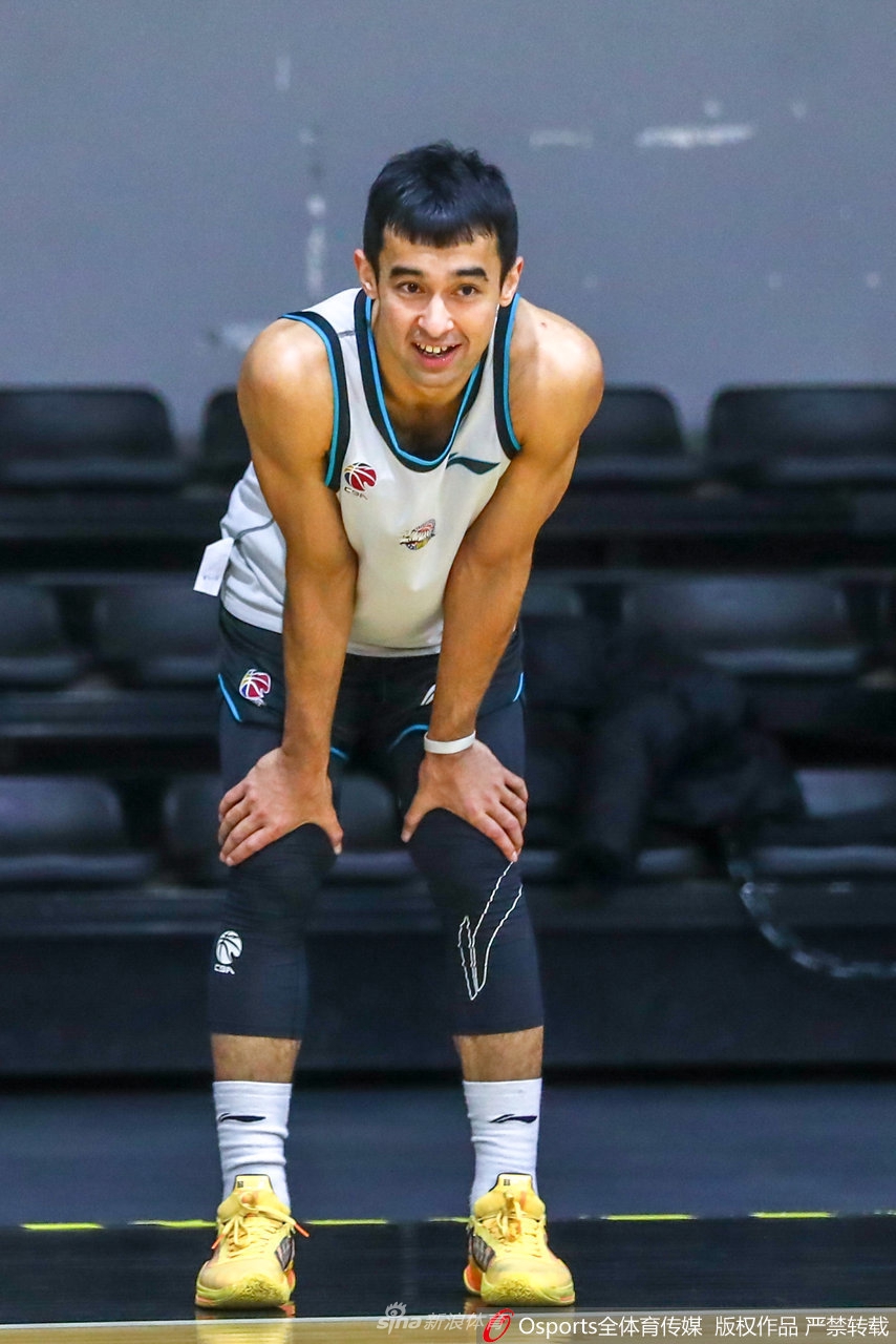 关于今晚体能课后，萨克拉门托国王状态回暖备战CBA常规赛，气氛紧张，控场能力受关注的信息