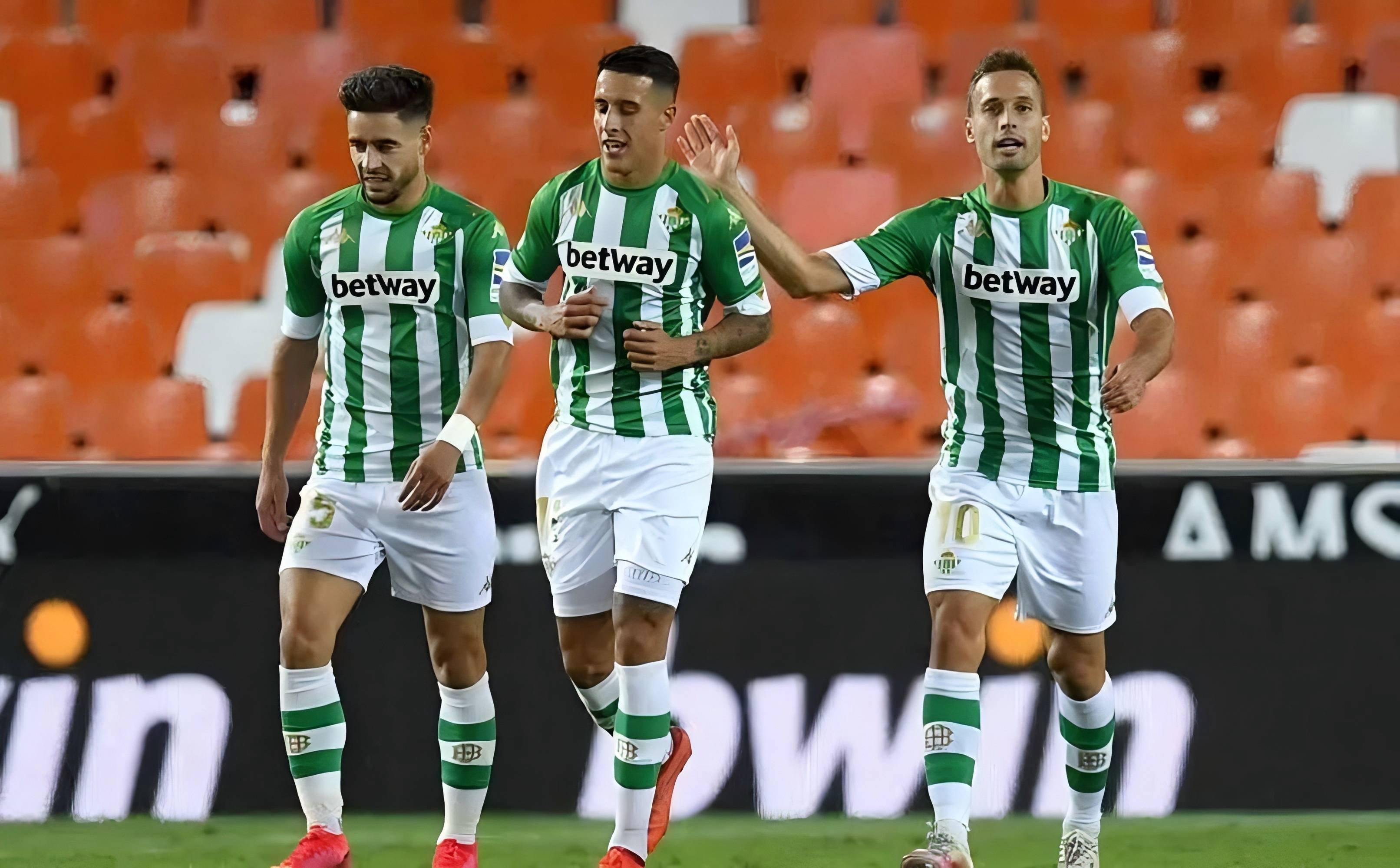 西甲关键时刻走向成谜,里尔刷新队史纪录,底气十足,阵容厚度经受考验 西甲关键时刻走向成谜,里尔刷新队史纪录,底气十足,阵容厚度经受考验